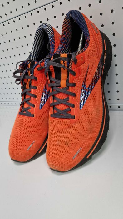 Оригинални мъжки маратонки- Brooks Ghost