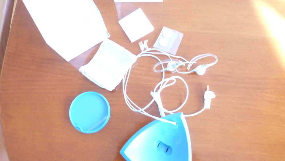 Кабелни слушалки за жени, украсени с камъни SWAROVSKI