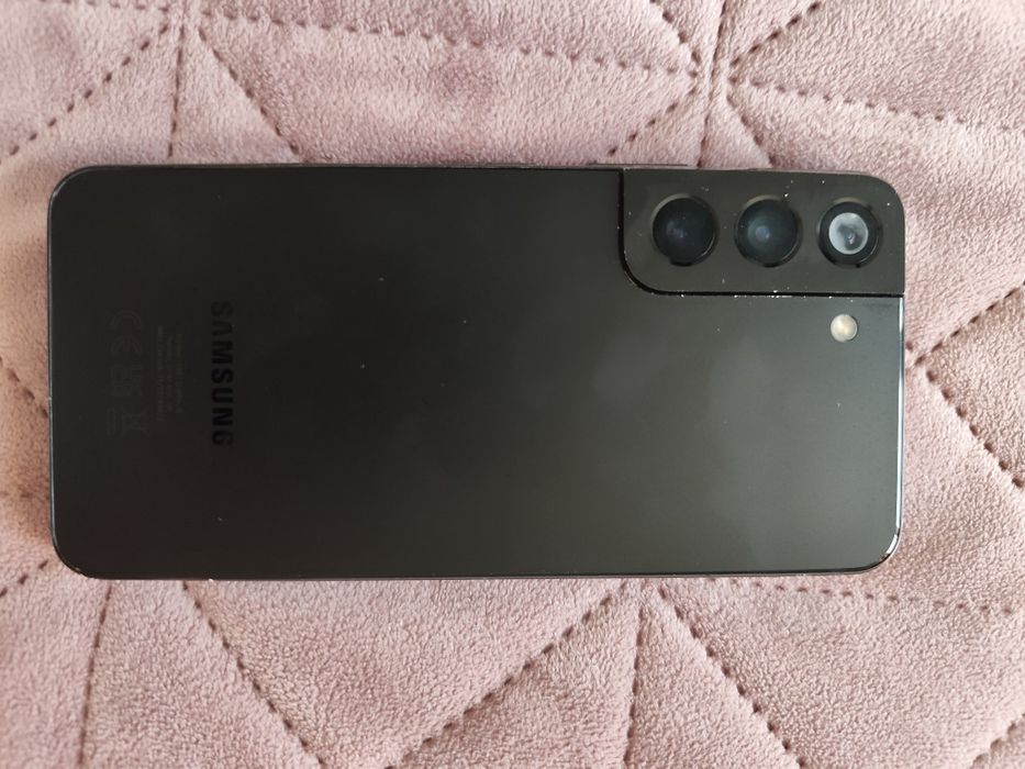 Samsung S22 за части