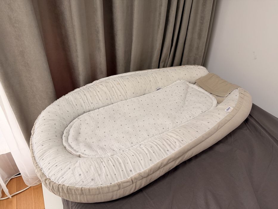 Бебешко гнездо Jukki в бежово и бяло