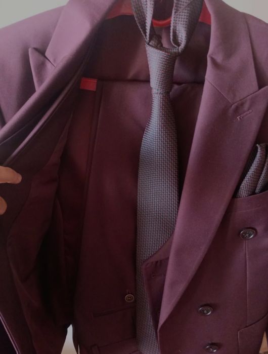 Jacobs firmasidan bardo kostyum shim