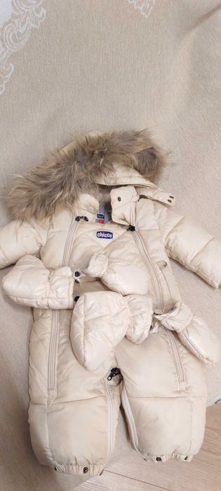 Продам комбинезон Chicco
