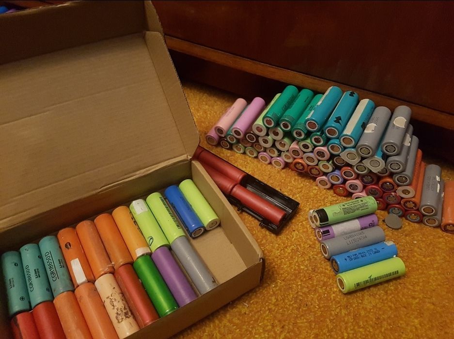 Baterii celule acumulatori 18650