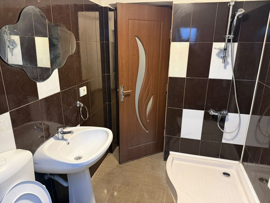 Închiriez apartament 2 camere