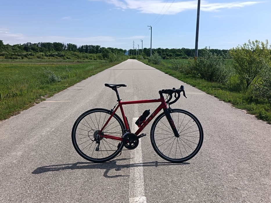 Bicicleta cursiera Felt f 75