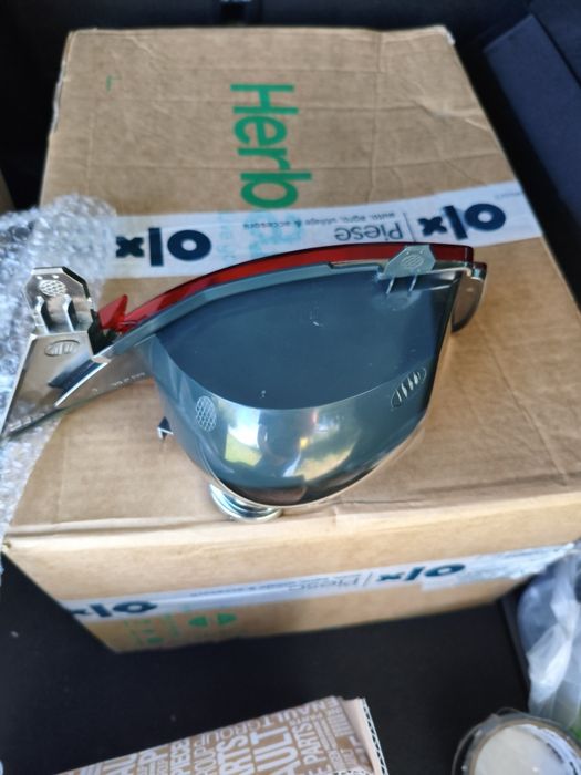 Vând lampa ceata Kadjar dreapta 265801896R