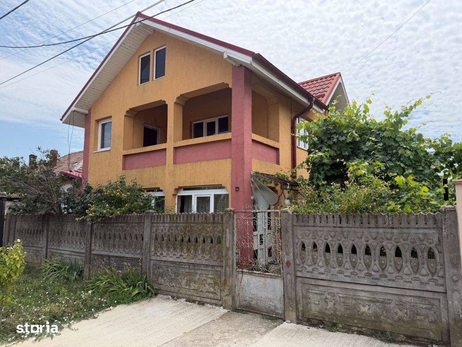 Casa de vanzare, utilata, suprafata 130 mp, P+1 , Teren 250 mp