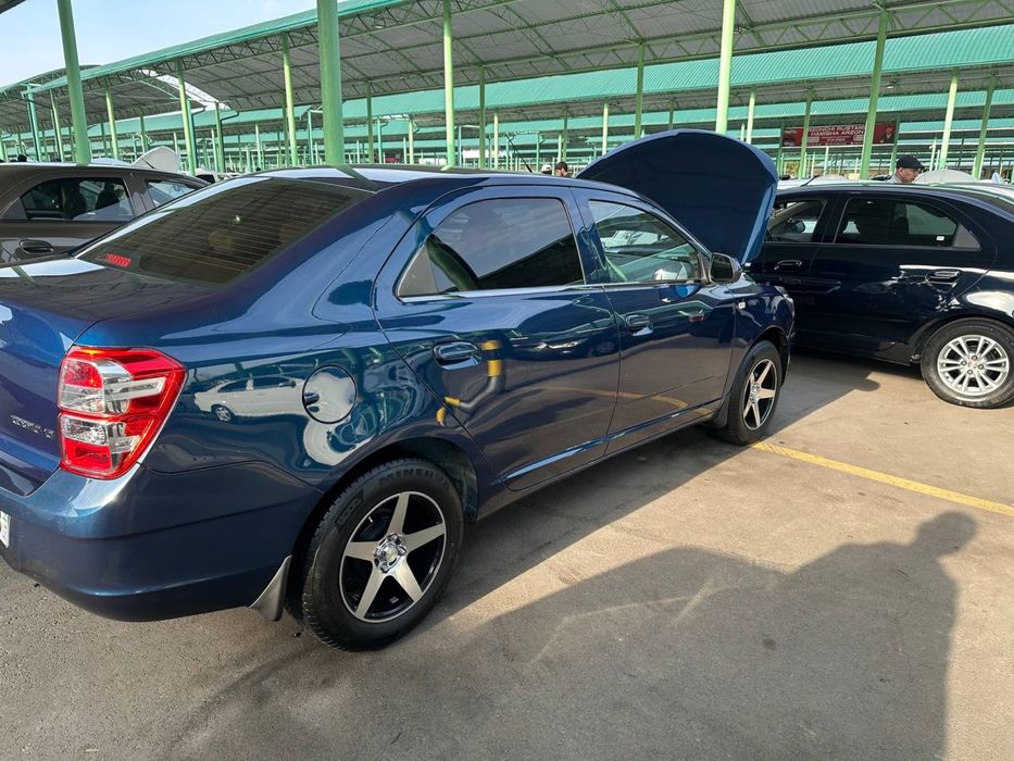 Chevrolet Cobalt 2020 — 3