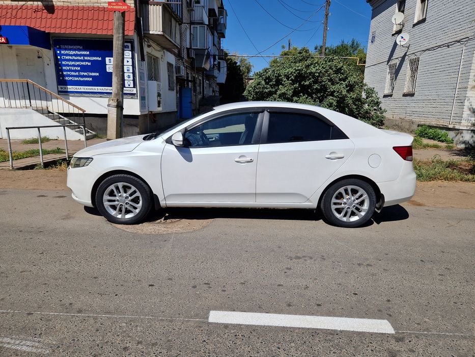 На запчасти  Kia cerato