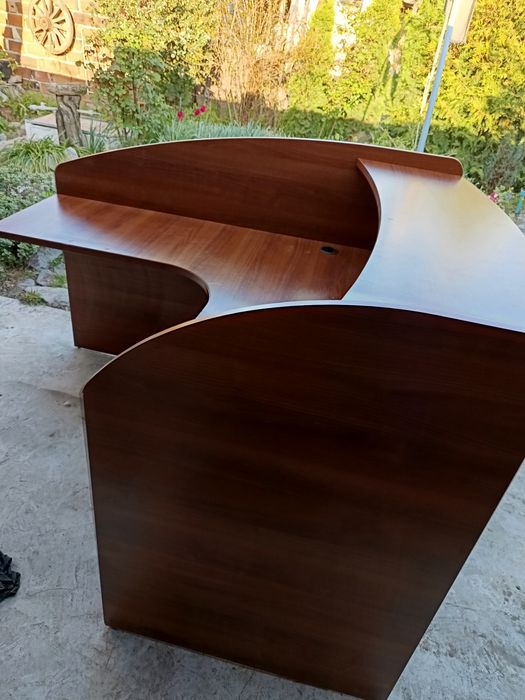 Бюро, каса ,рецепция