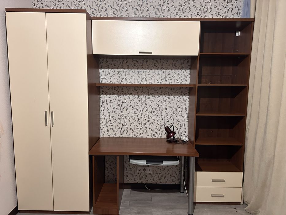 Детская стенка с компьютерным столом