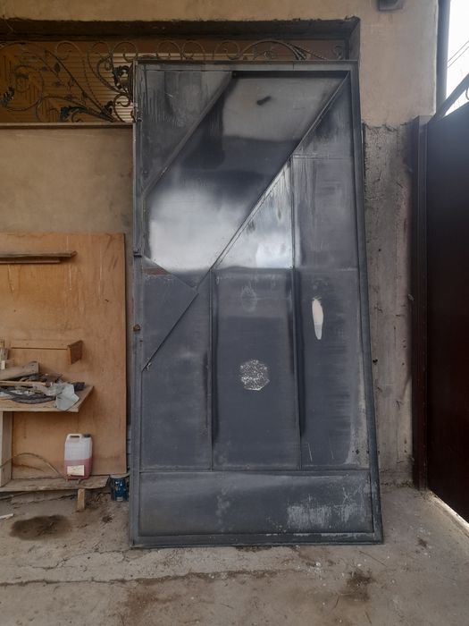 Ворота б.у продам металл 3мм