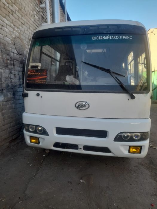Продам автобус Lifan