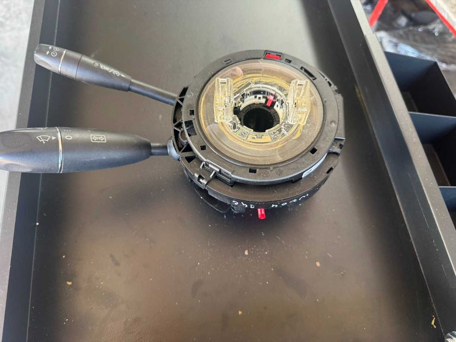 Конзола за управление на мигачи и лентов кабел за Mercedes W204