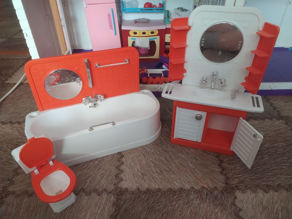 Продам домик для кукол