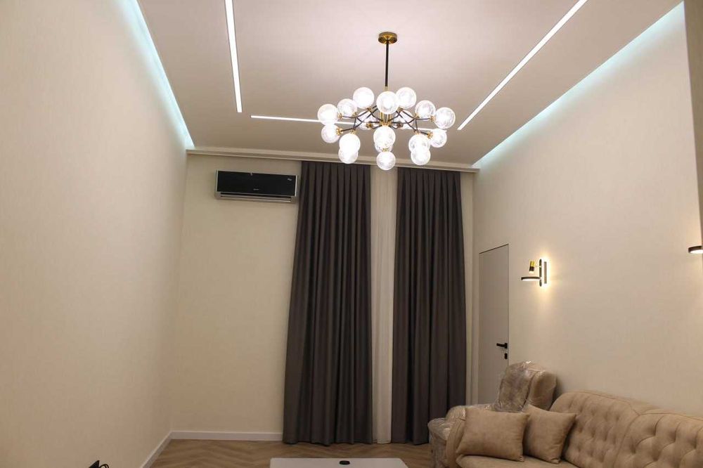 продается 3 комнатных квартира