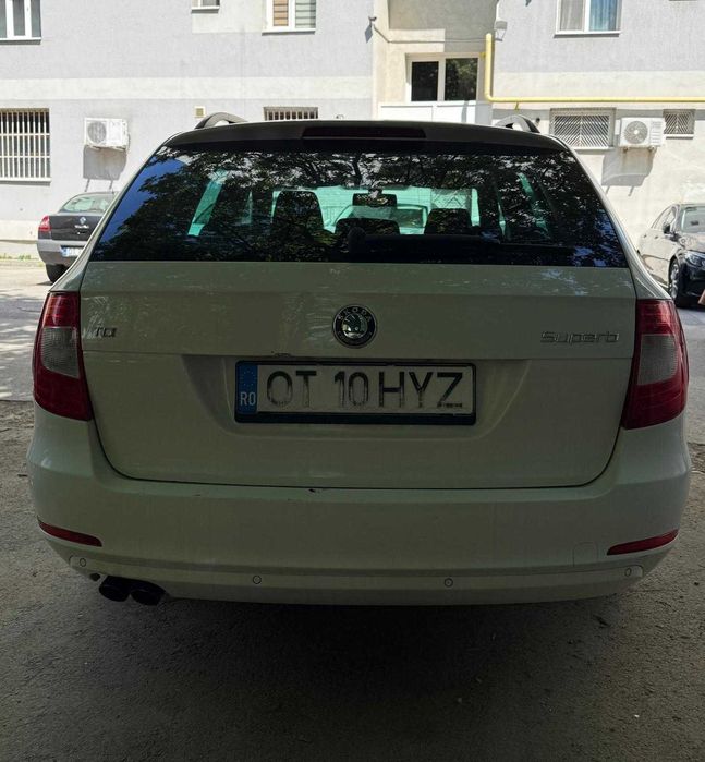 SKODA Superb 2011 — imagine 2