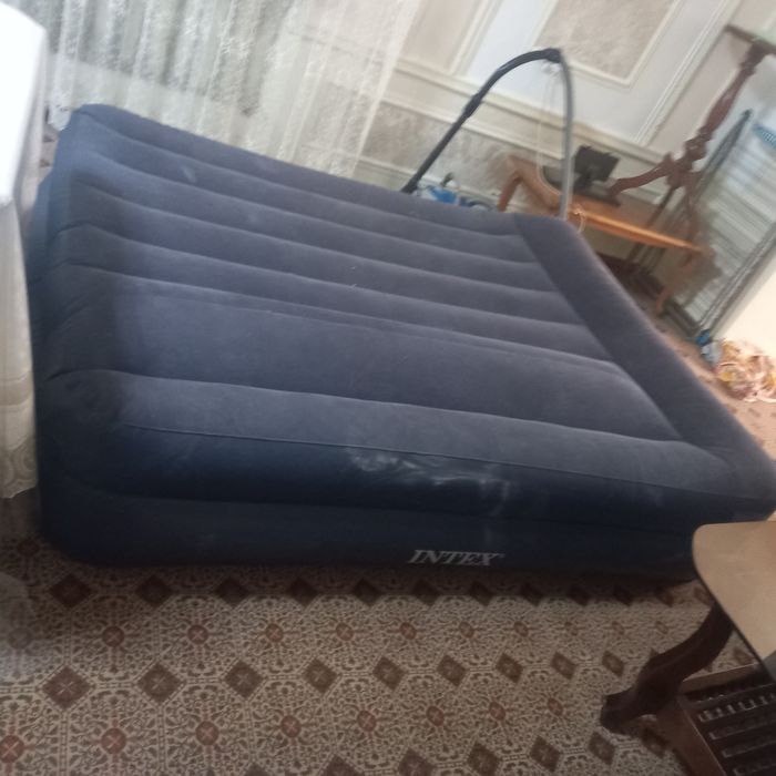 Матрас надувной фирма intex
