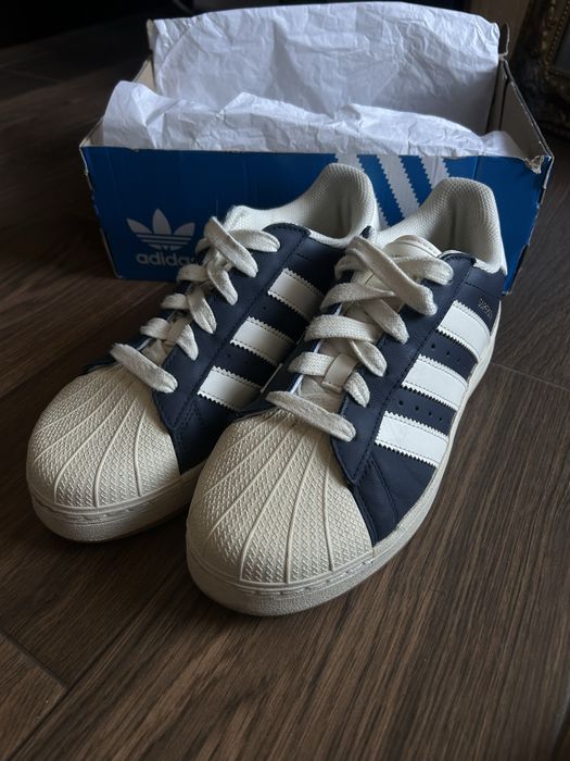 Adidas Superstar