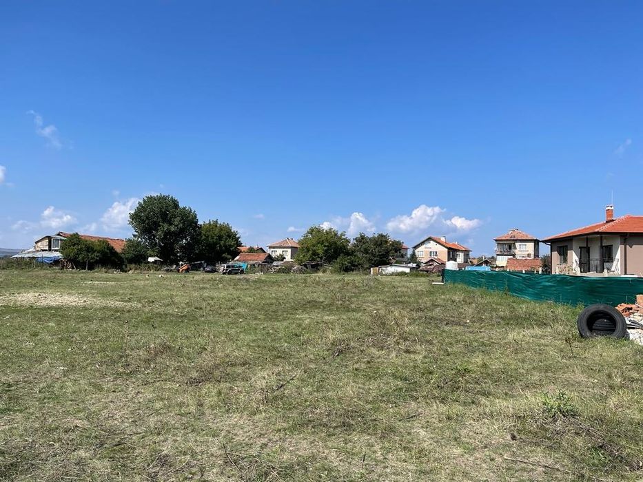 Продава се Парцел в с. Люлин, Област Перник - 589 кв.м за 71 €/кв.м - Снимка #5