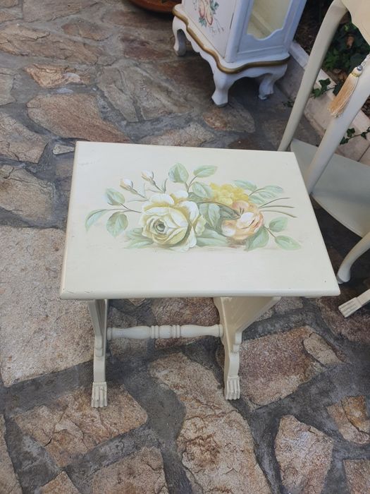 Барокова бяла витринка