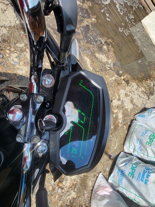 Мотоцикл  Lifan150-2e