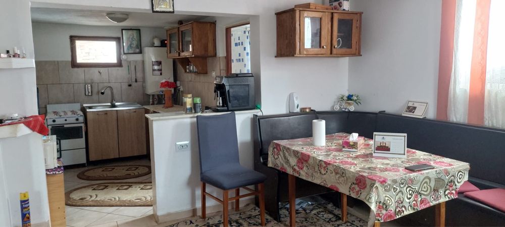 Vand casa Domnesti, judetul Arges