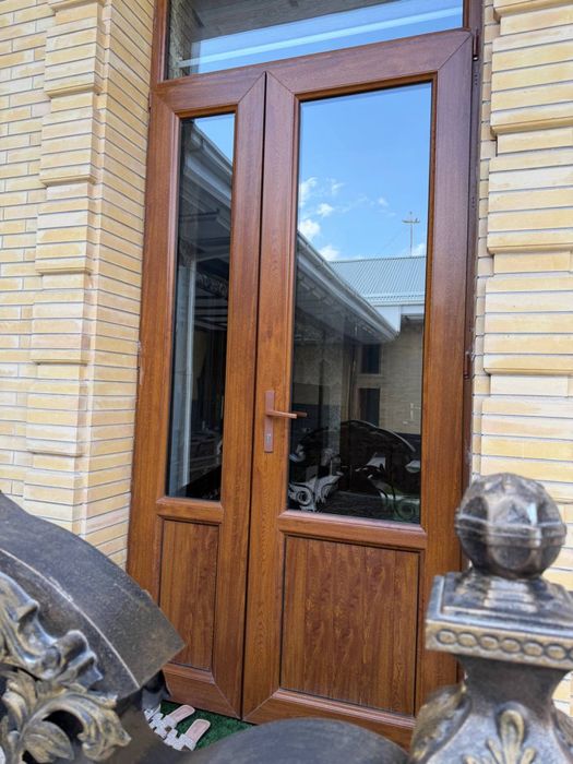 Срочно продам дешево двери 2 штуки