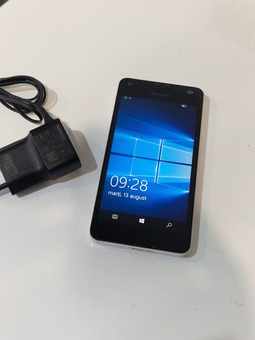 Telefon Nokia cu touchscreen