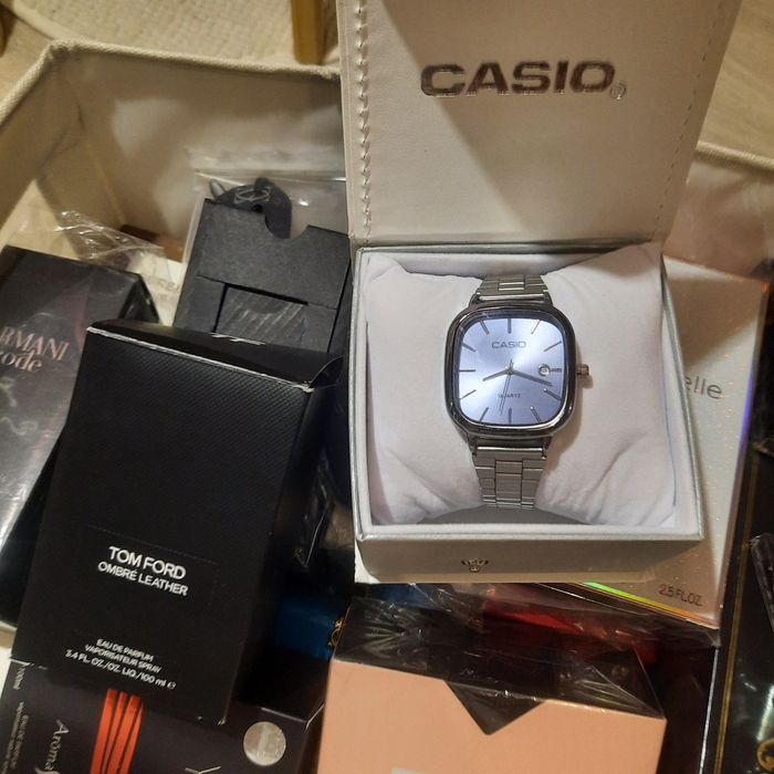 Продам мужские часы