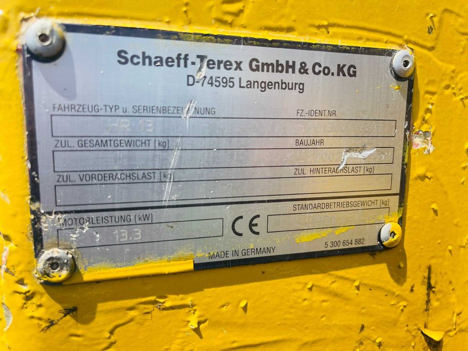 Мини багер Schaeff