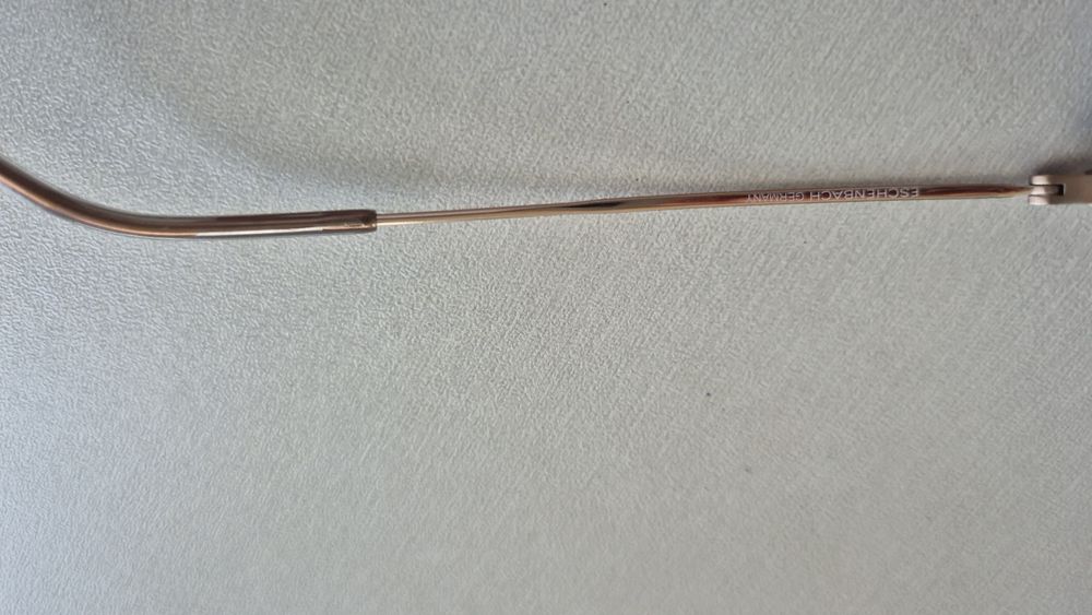 Ochelari progresivi +1,50 cu +3,25 cu rama titan vintage