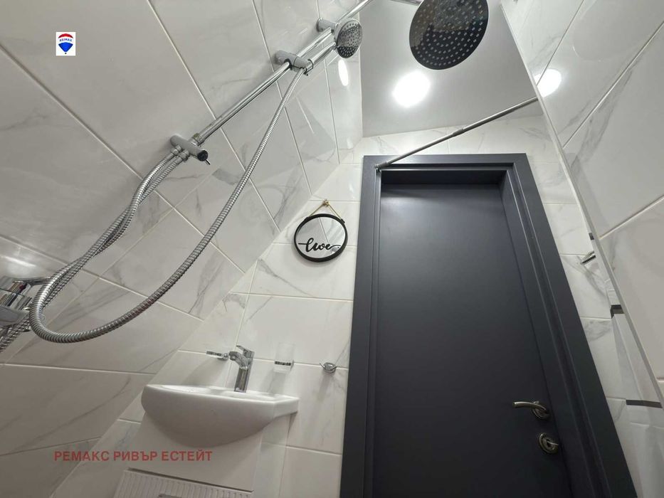 Дава се под наем  в Русе, Център - 17 кв.м за 229.5 € - Снимка #5