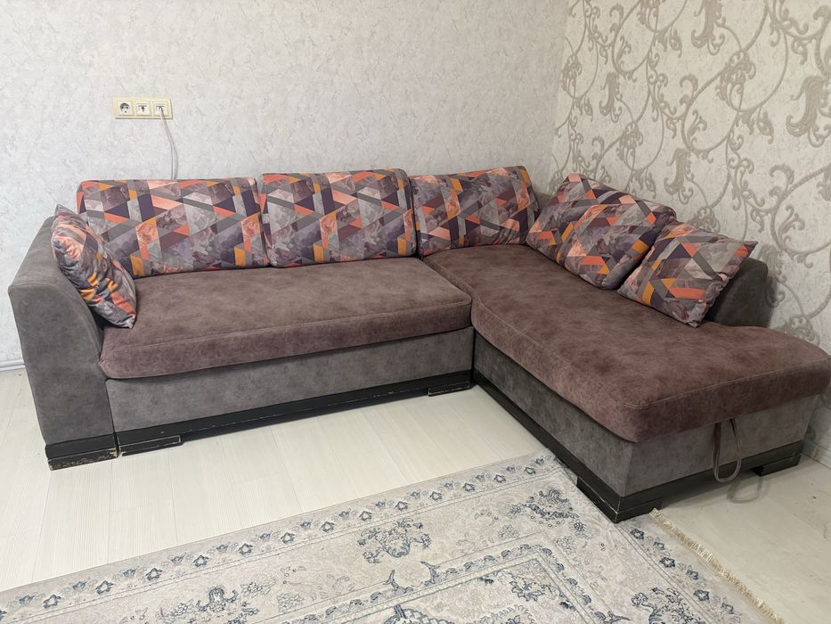 Диван в гостиную