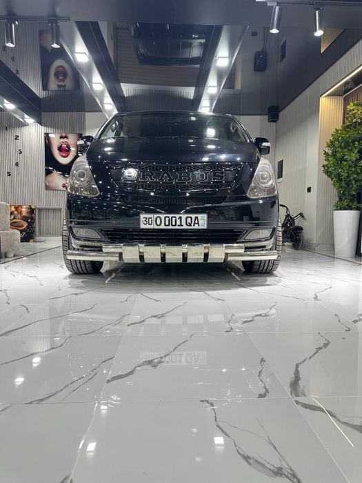 Продается представительский HYUNDAI GRAND STAREX