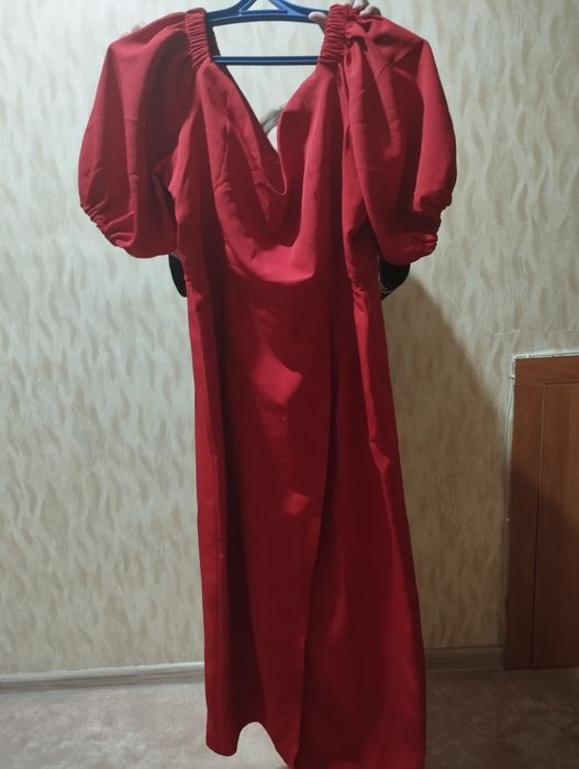 Продам женское платье