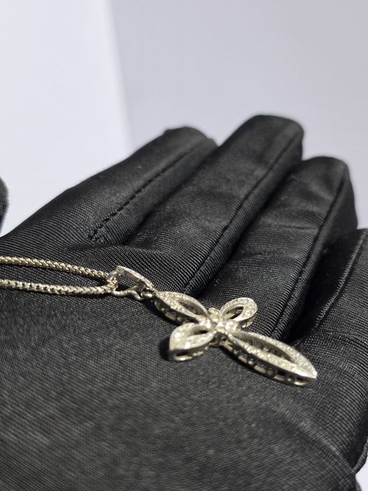 Подвеска с бриллиантами