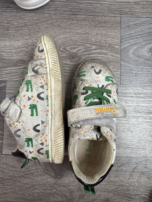 Отдам сандалики для девочки бесплатно