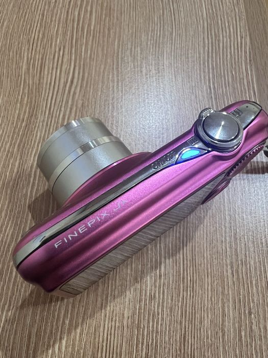 Фотоапарат Fujifilm 16Mp с подаръци
