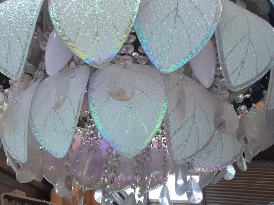 Люстра для гостиной