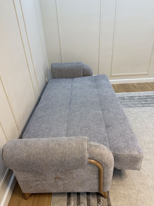 Кроват для гостиной