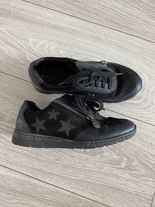 Женские ботинки