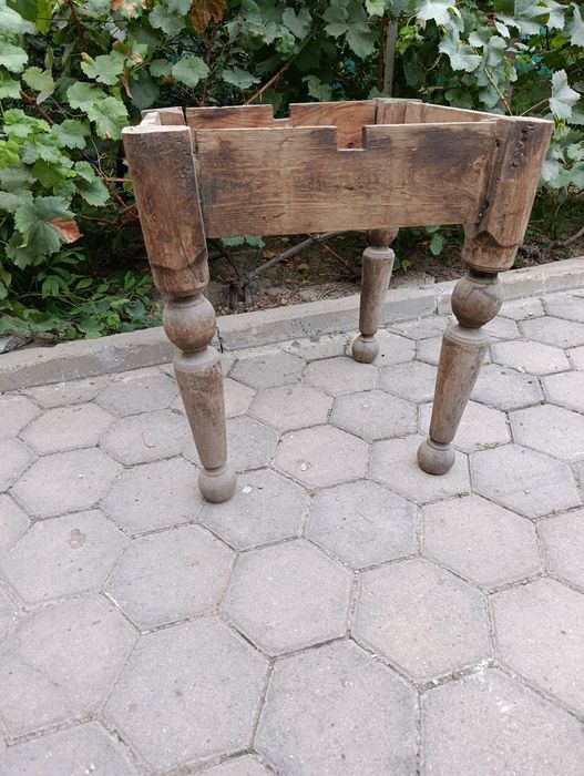 Продам раритет стол