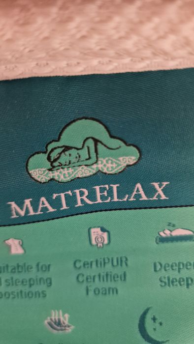 Кровать с матрасом