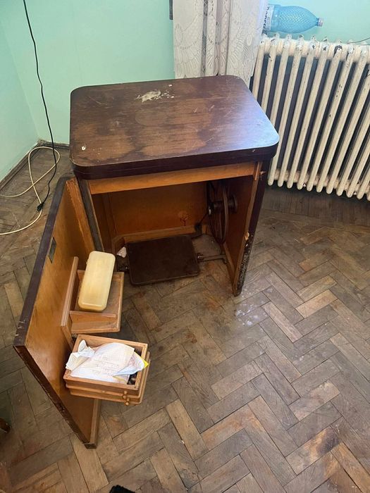 URGENT !!Masina de cusut ileana URGENT !!