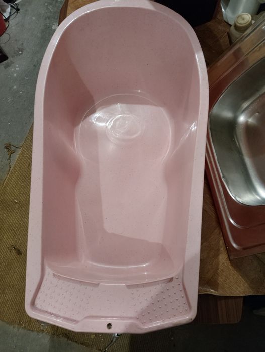 Бебешки  корита: розово 90/45 см от Кипър.друго с термометър  Bebejoj