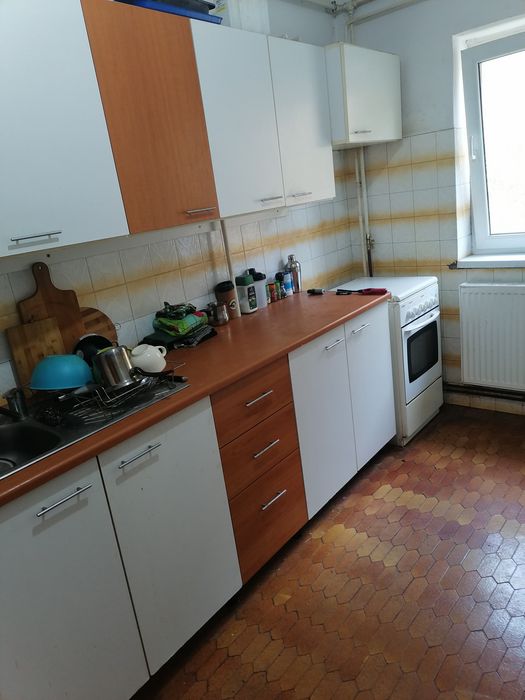 Caut coleg apartament