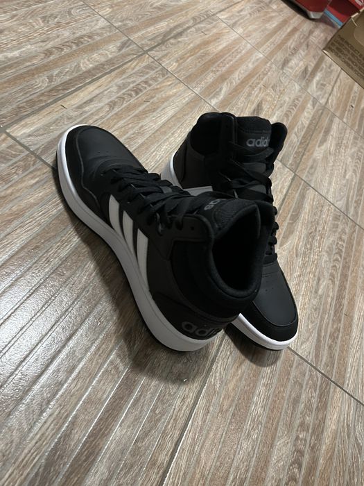 Adidas Hoops 3.0 Mid Classic