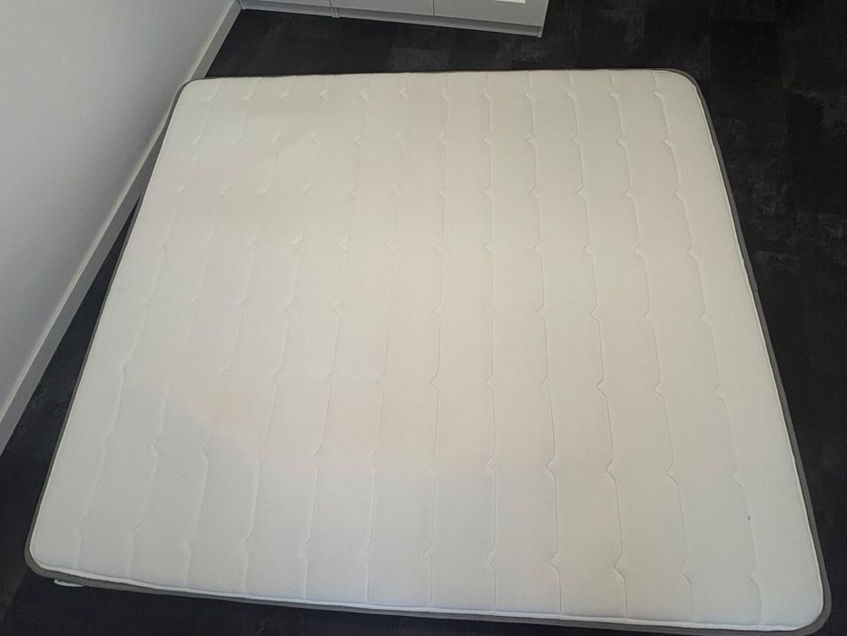 Vand Saltea noua 180x200 Fermitate medie  Ca Noua!