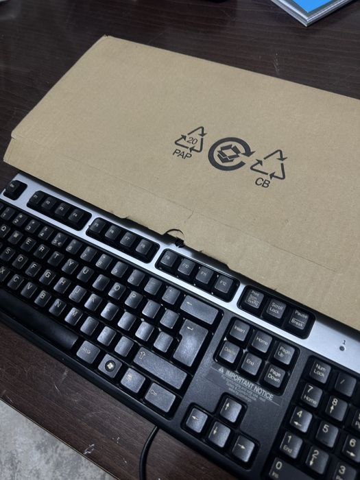 Продам новую клавиатуру